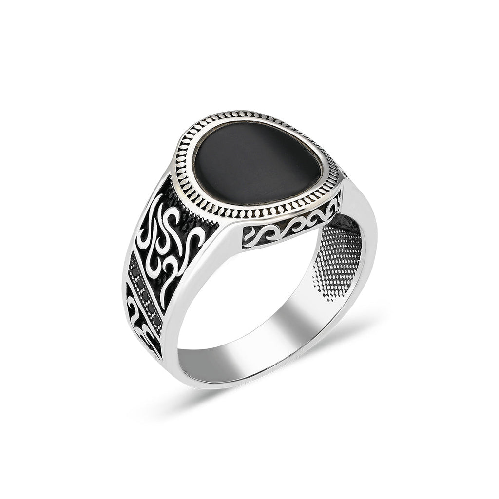 Oval Siyah Taşlı Yüzük - 925 GÜMÜŞ