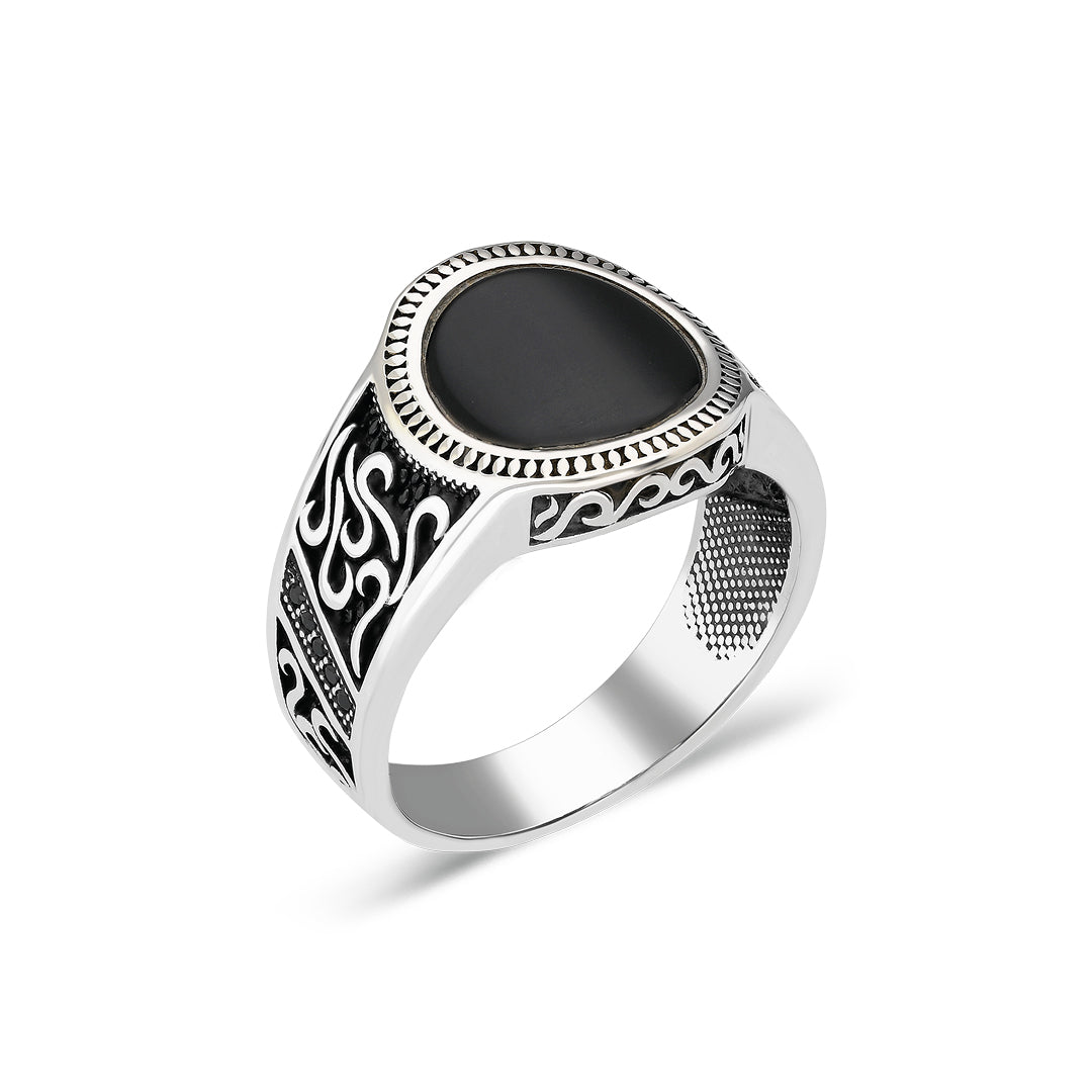 Oval Siyah Taşlı Yüzük - 925 GÜMÜŞ