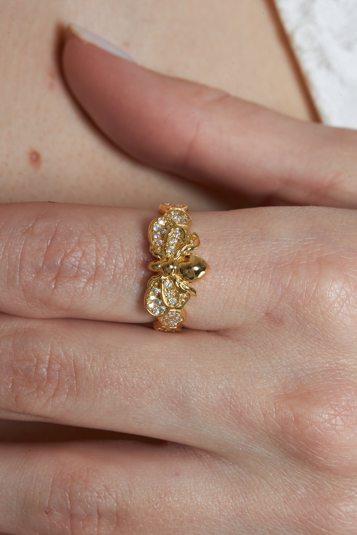 Taşlı Arı Yüzük - 925 GÜMÜŞ