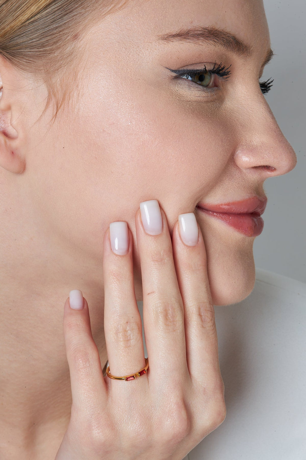 Kırmızı Taşlı Baget Yüzük - 925 GÜMÜŞ