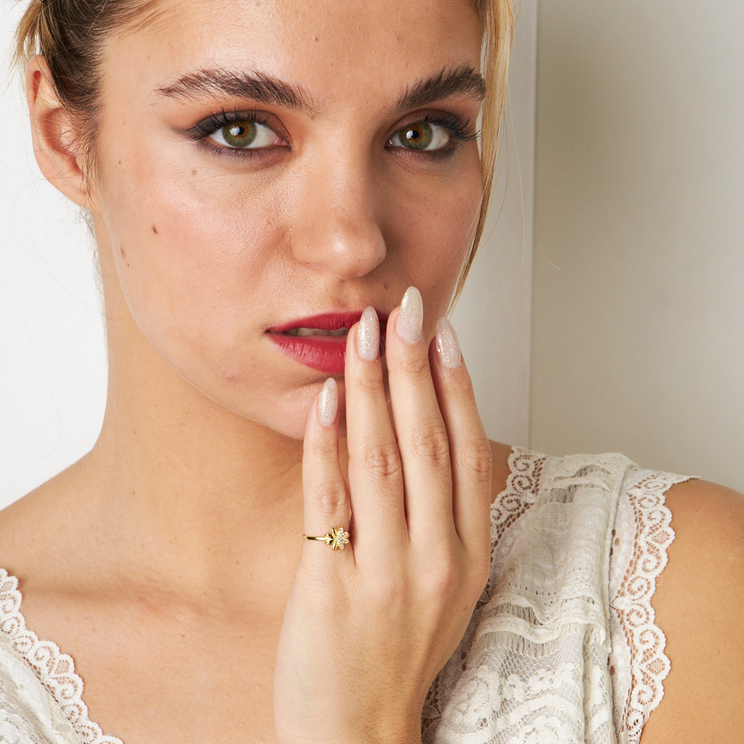 Papatya Taşlı Yüzük - 925 GÜMÜŞ