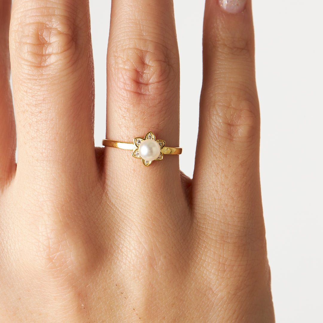 İncili Çiçek Yüzük - 925 GÜMÜŞ