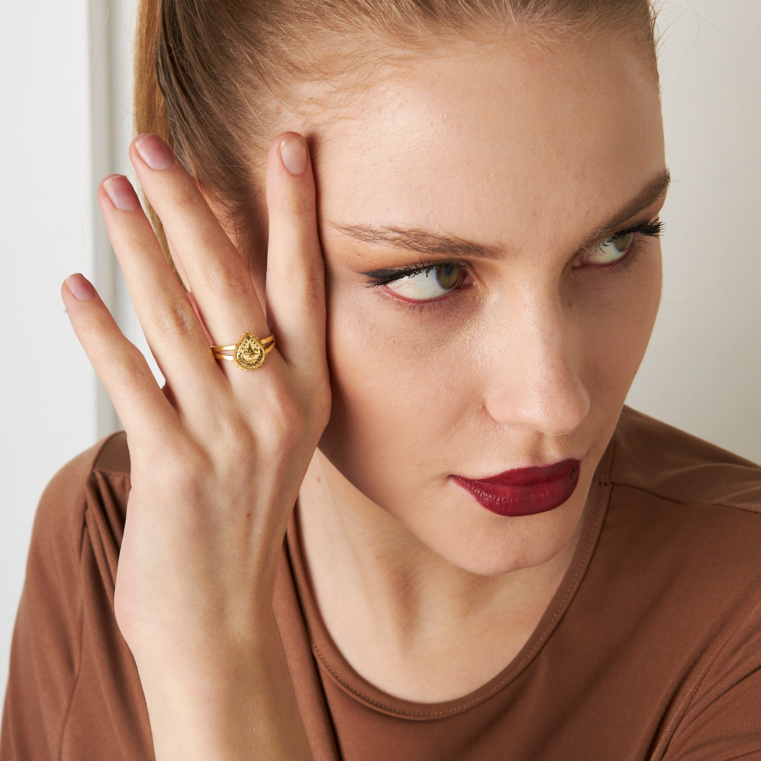 Gözyaşı Tuğra Yüzük - 925 GÜMÜŞ