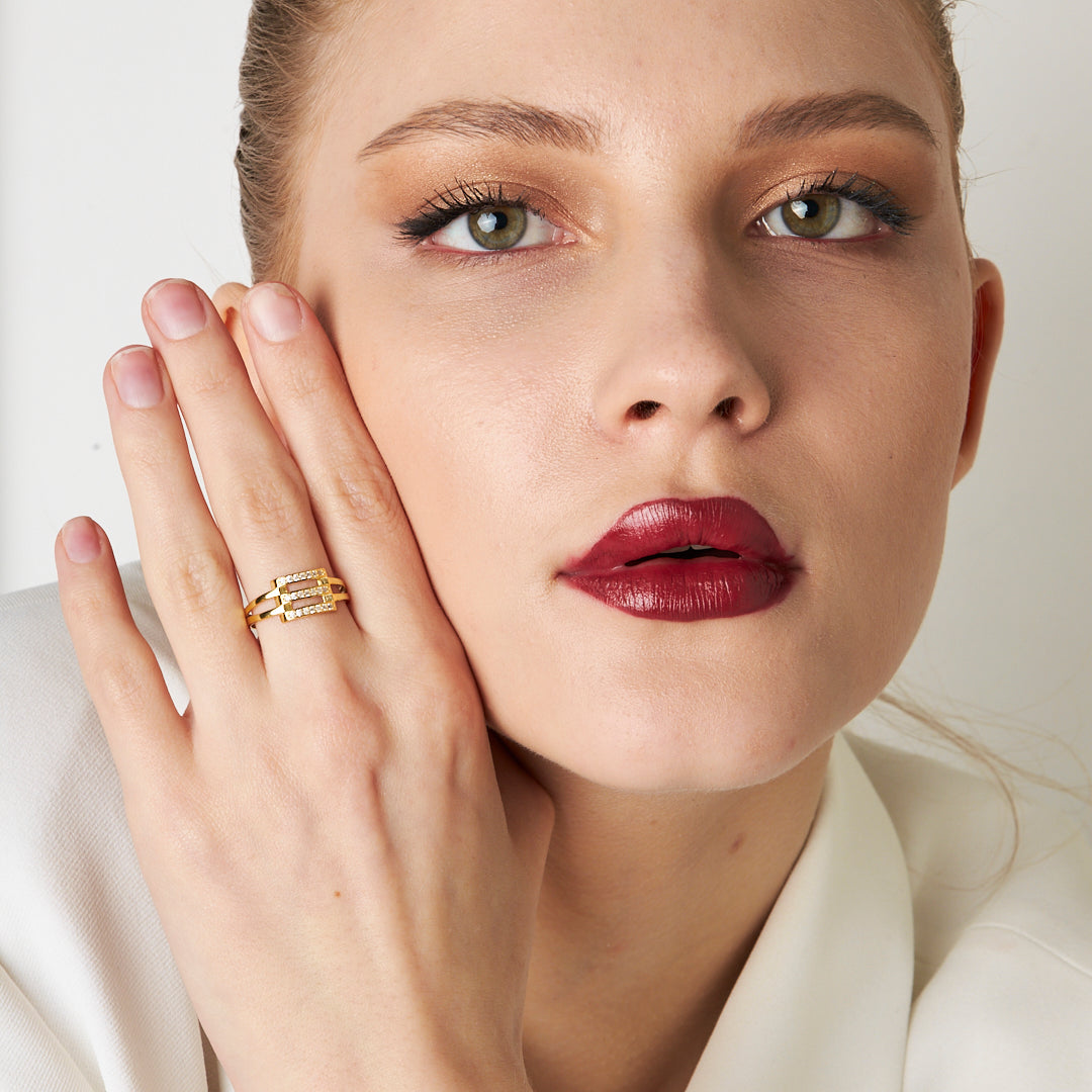 Sıra Taşlı Üçlü Nervürlü Yüzük - 925 GÜMÜŞ