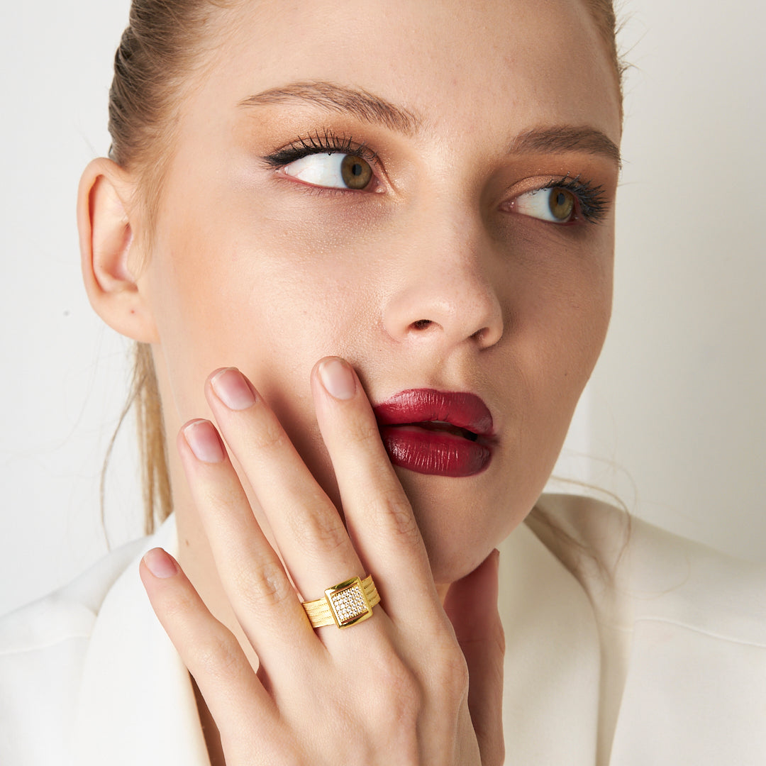 Dört Sıra Taşlı Hasır Yüzük - 925 GÜMÜŞ