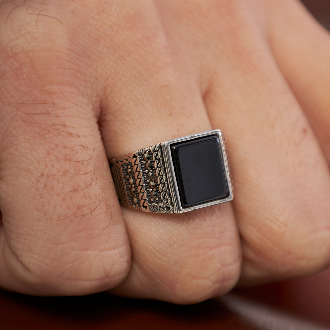 Siyah Taşlı Kare Yüzük - 925 GÜMÜŞ