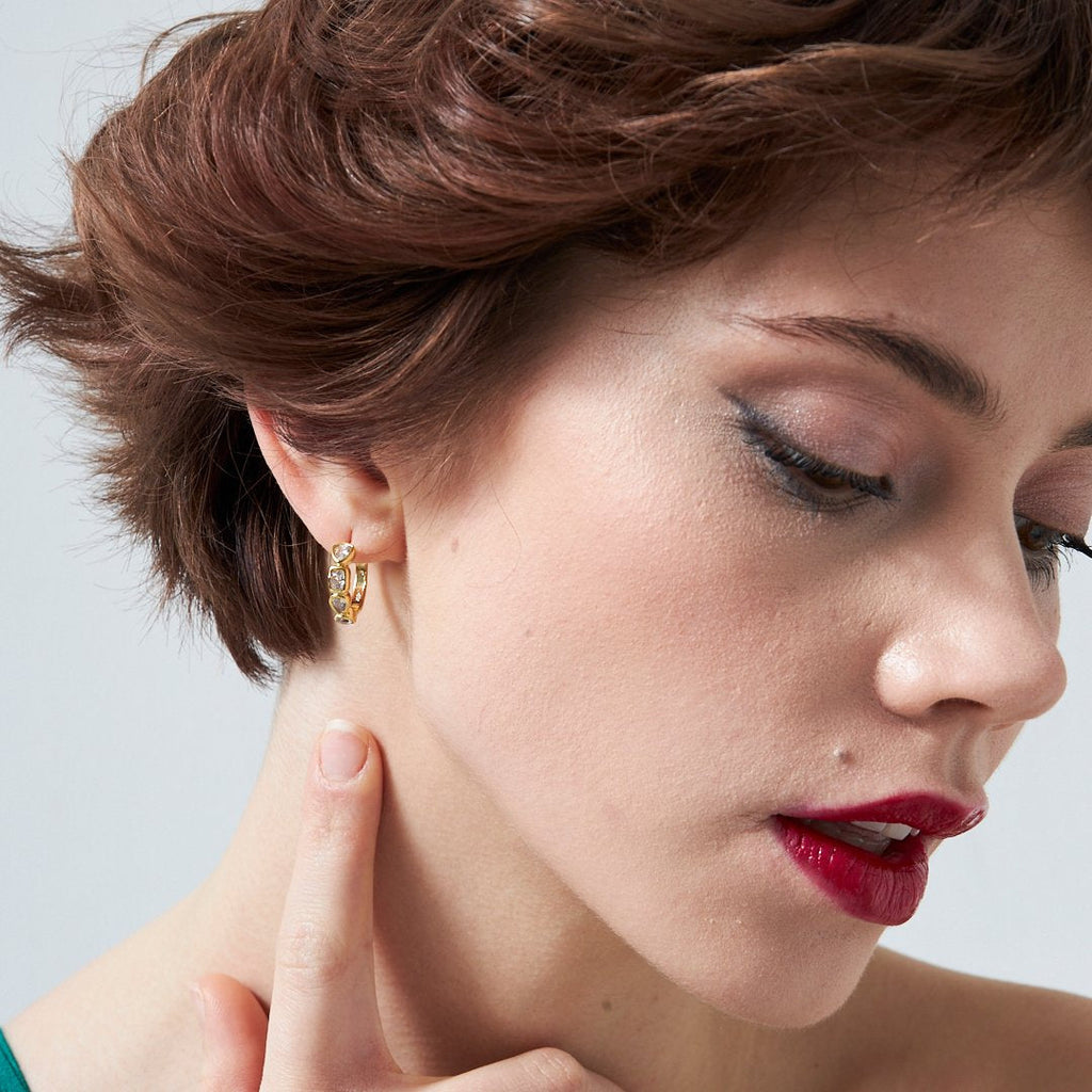 Taşlı Modern Küpeler - 925 GÜMÜŞ