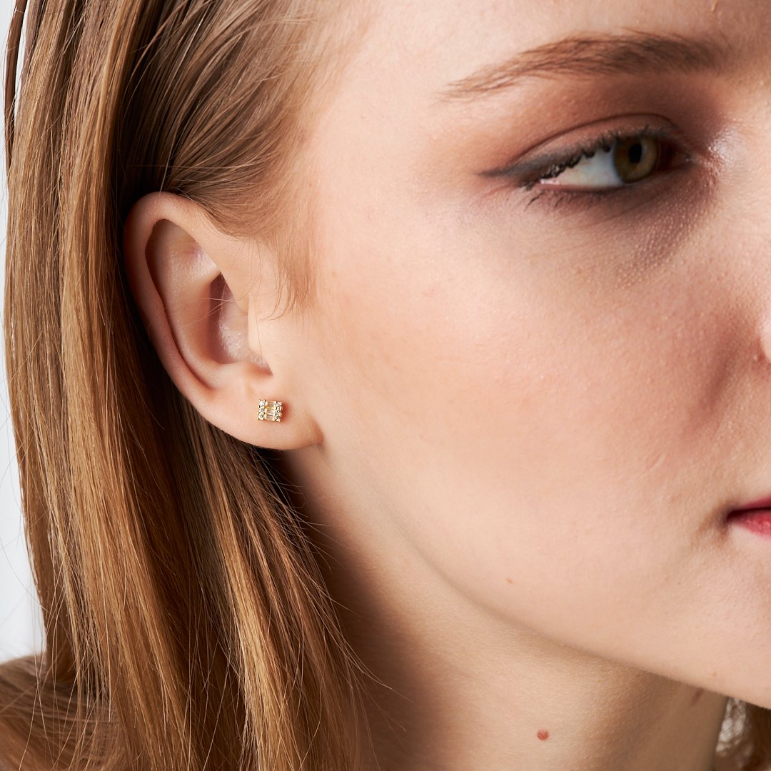 Üç Sıra Taşlı Baget Piercing - 925 GÜMÜŞ