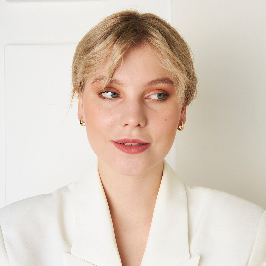 Basit Model Oval Küpe - 925 GÜMÜŞ