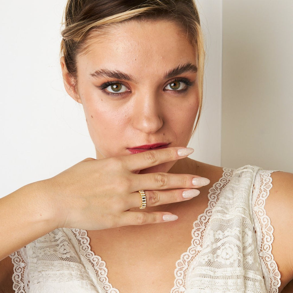 Taşlı Şık Yüzük - 925 GÜMÜŞ