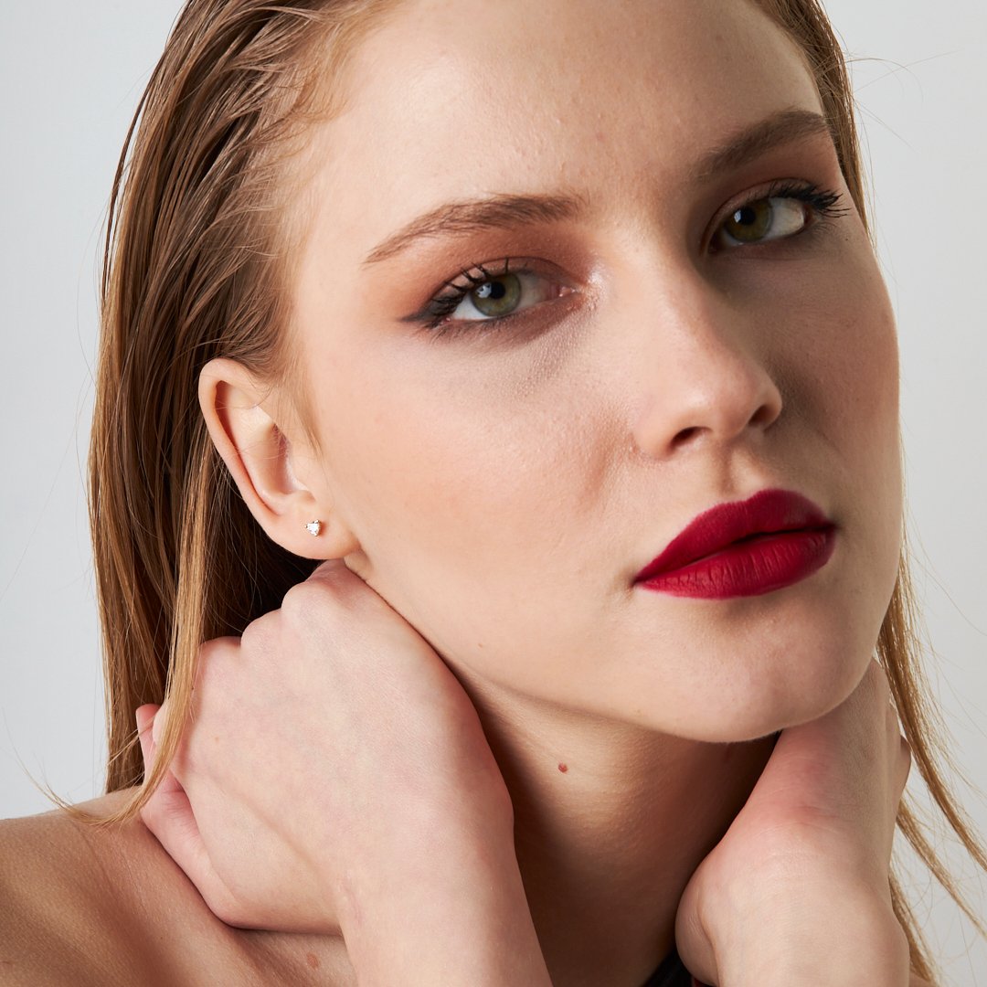 Kalp Taşlı Piercing - 925 GÜMÜŞ