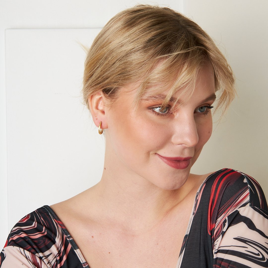 Taşlı Bükülmüş Küpe - 925 GÜMÜŞ