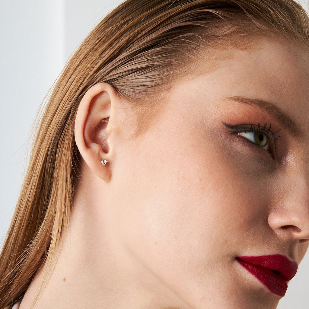 Kalp Taşlı Piercing - 925 GÜMÜŞ