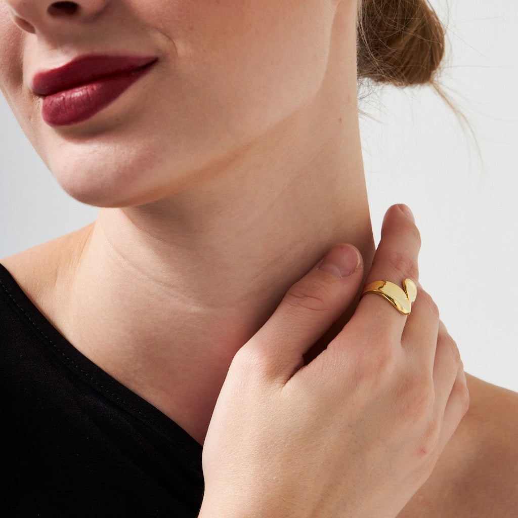 Sade Gözyaşı Yüzük - 925 GÜMÜŞ