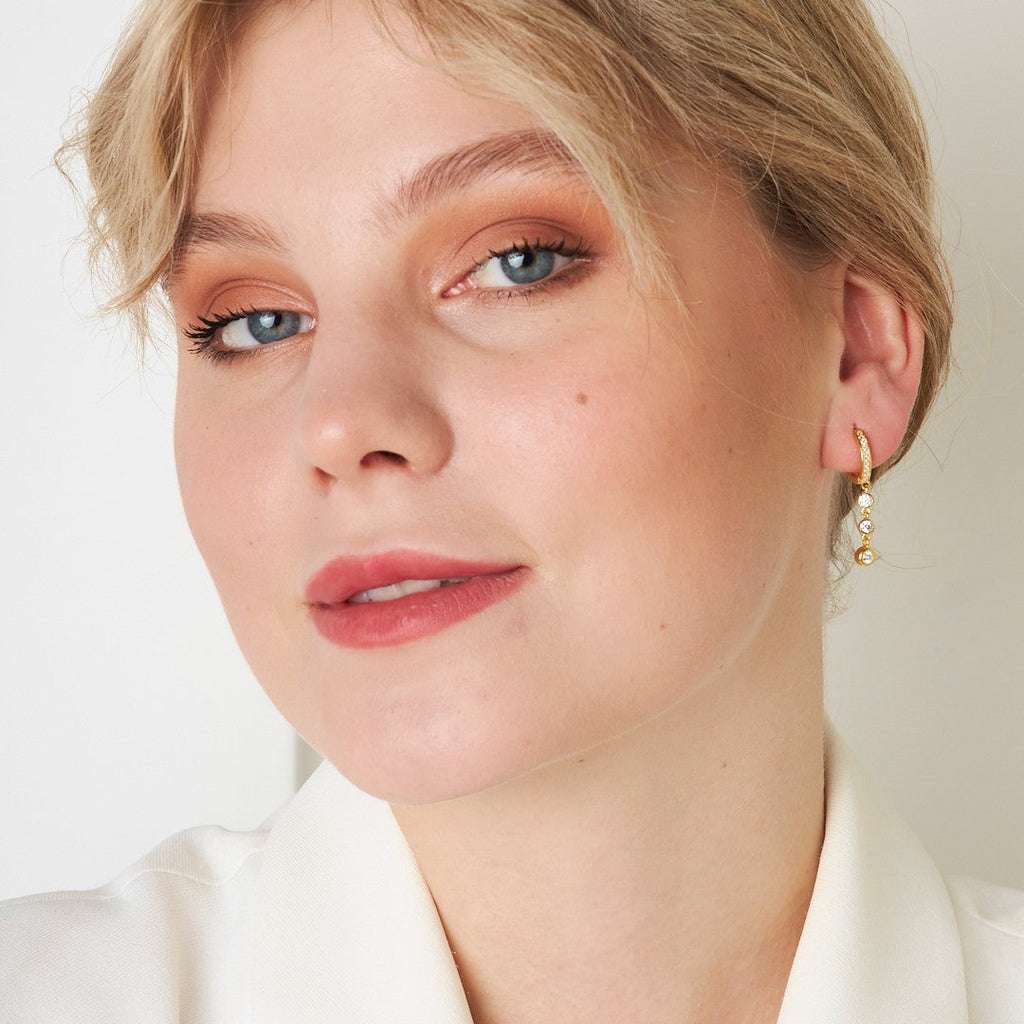 Sallantılı Üç Taşlı Küpe - 925 GÜMÜŞ