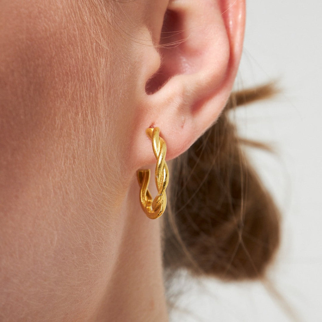 İnce Büküm Küpeler - 925 GÜMÜŞ