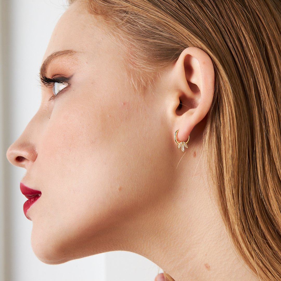 Üç Taşlı Baget Yuvarlak Piercing - 925 GÜMÜŞ