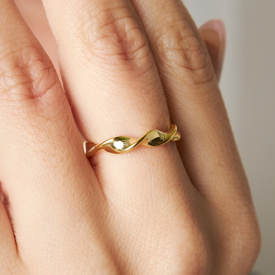 Spiral Şekilli Yüzük - 925 GÜMÜŞ