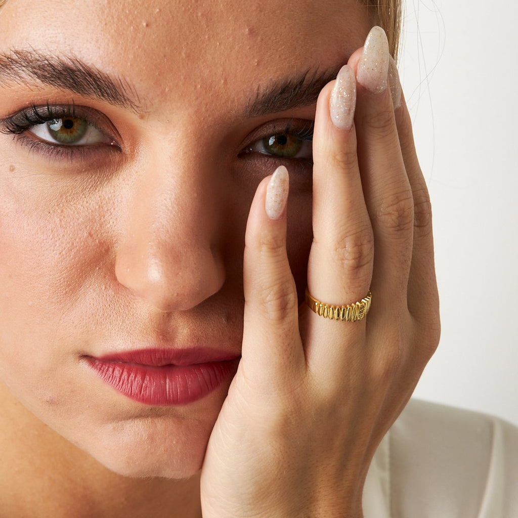 Dalga Tasarımında Yüzük - 925 GÜMÜŞ