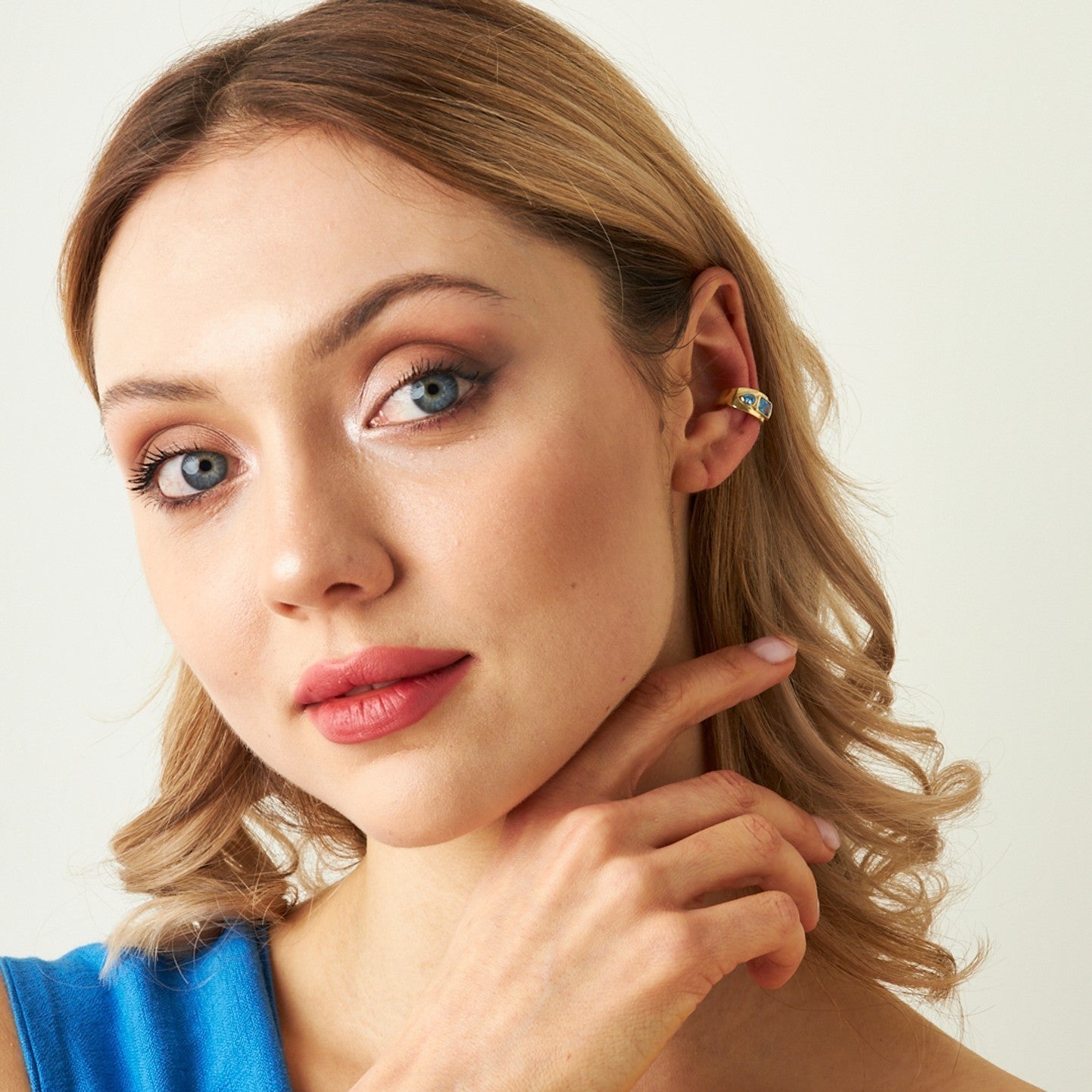 Renkli Taşlı Kıkırdak Küpe - 925 GÜMÜŞ