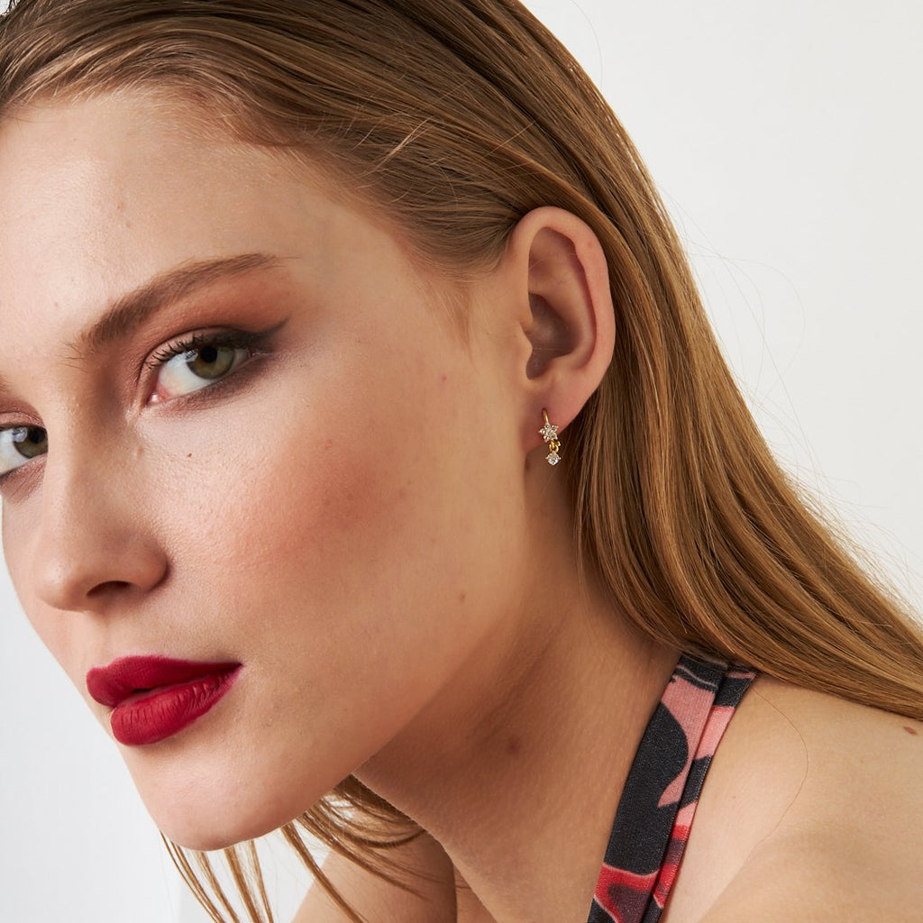 Tek Taş Sallanan Çiçek Piercing - 925 GÜMÜŞ