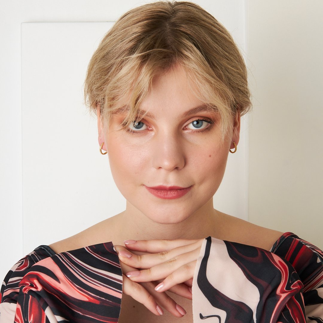 Tek Sıra Taşlı Küpeler - 925 GÜMÜŞ