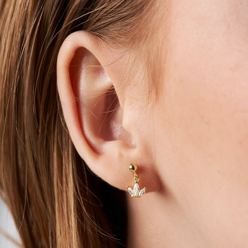 Küçük Beyaz Lotus Piercing - 925 GÜMÜŞ