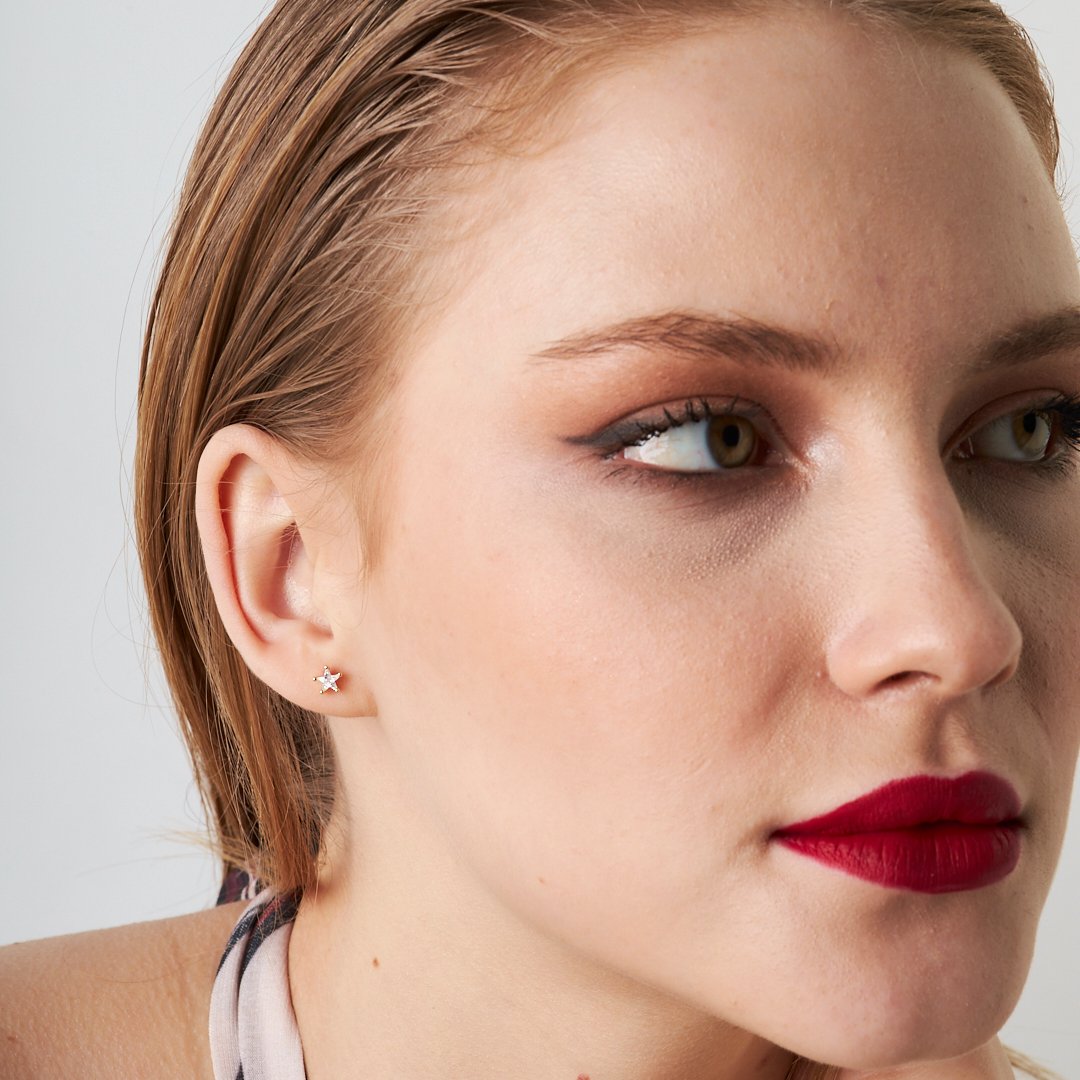 Yıldız Taşlı Trend Piercing - 925 GÜMÜŞ