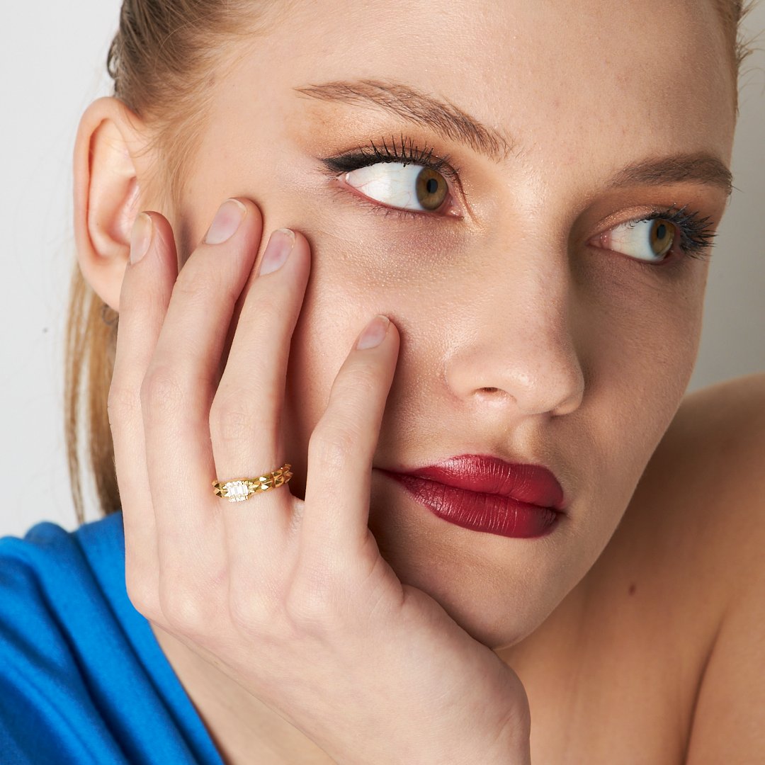 Taşlı Dalga Tasarımlı Yüzük - 925 GÜMÜŞ