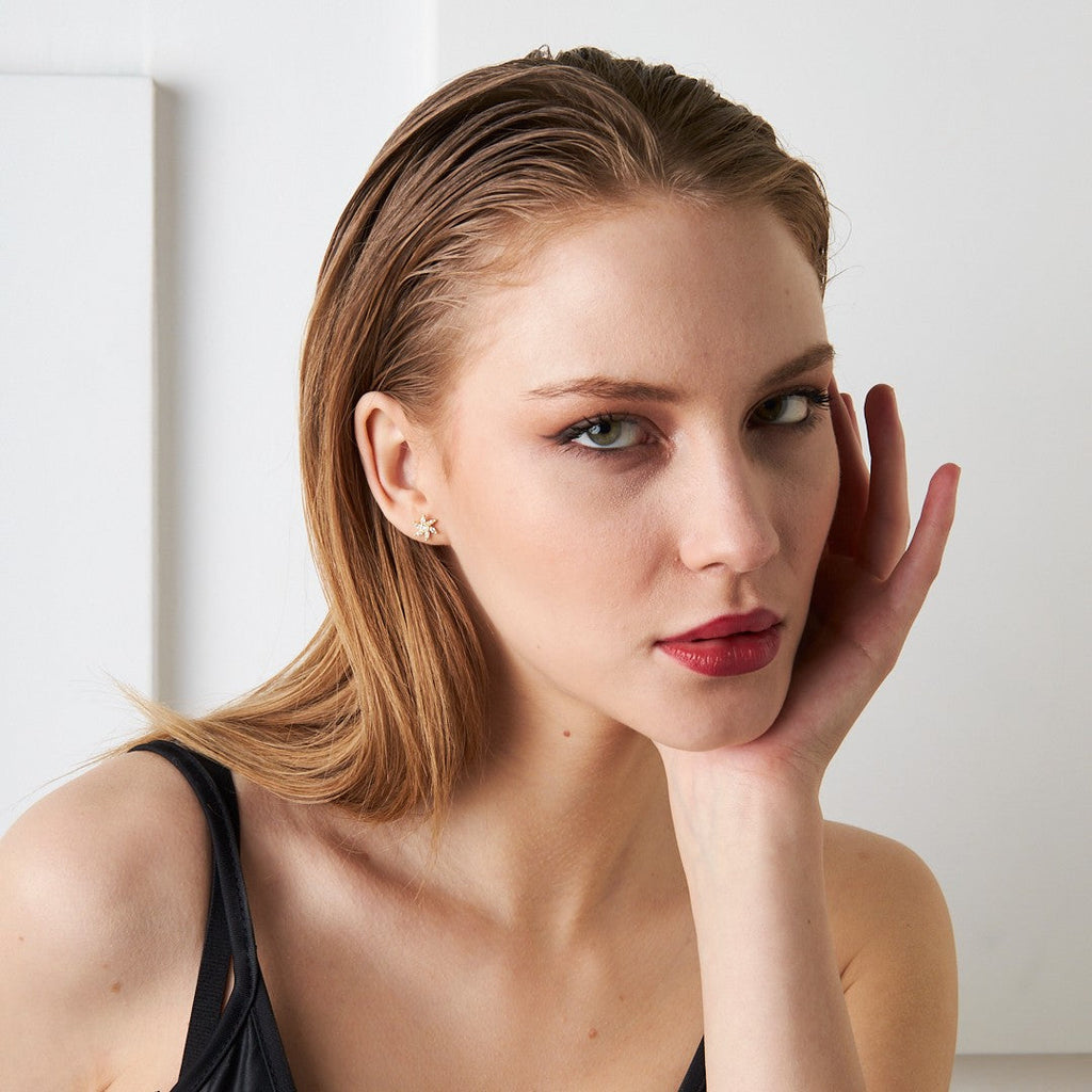 Nergis Çiçeği Piercingi - 925 GÜMÜŞ