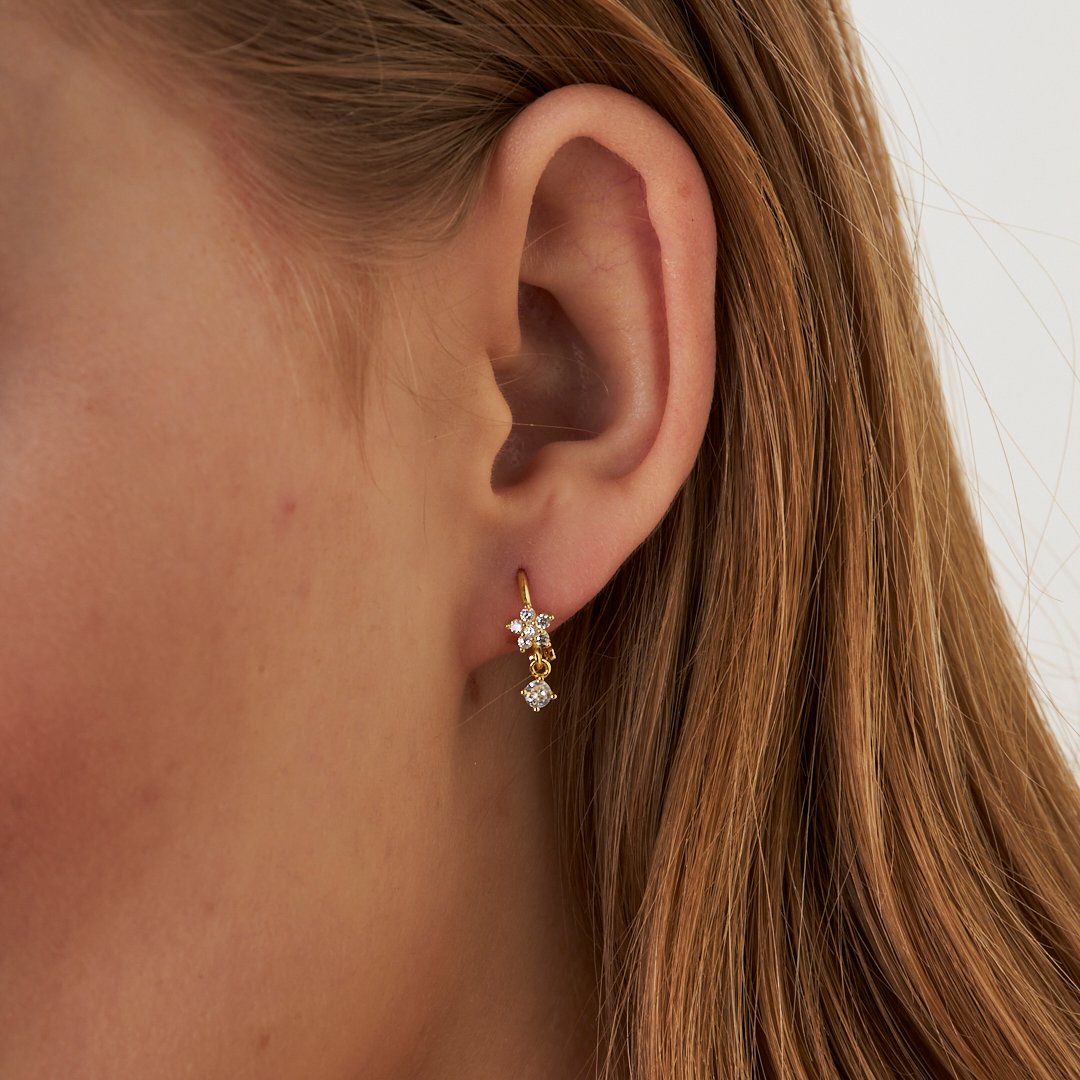 Tek Taş Sallanan Çiçek Piercing - 925 GÜMÜŞ