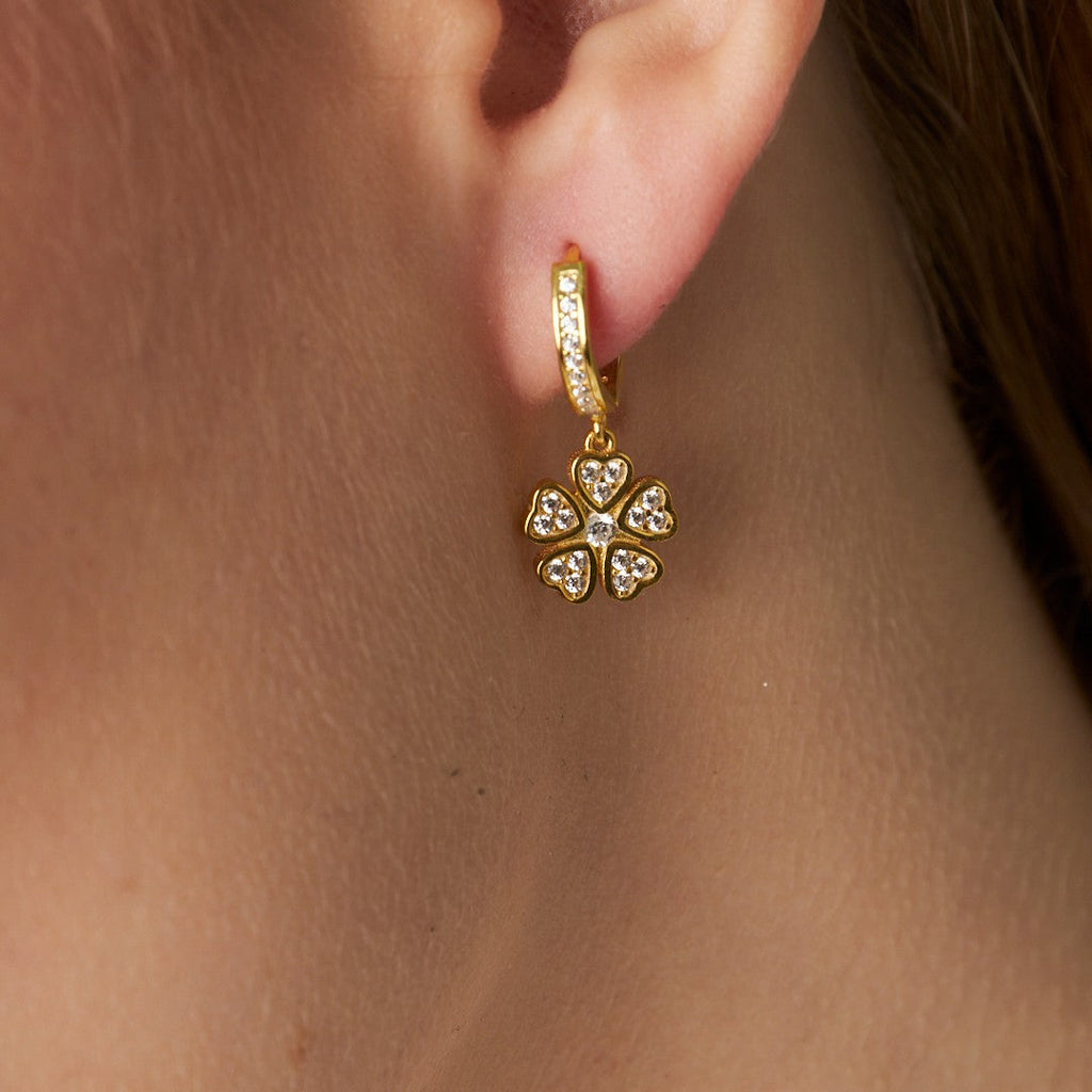 Zirkon Taşlı Çiçek Küpe2 - 925 GÜMÜŞ