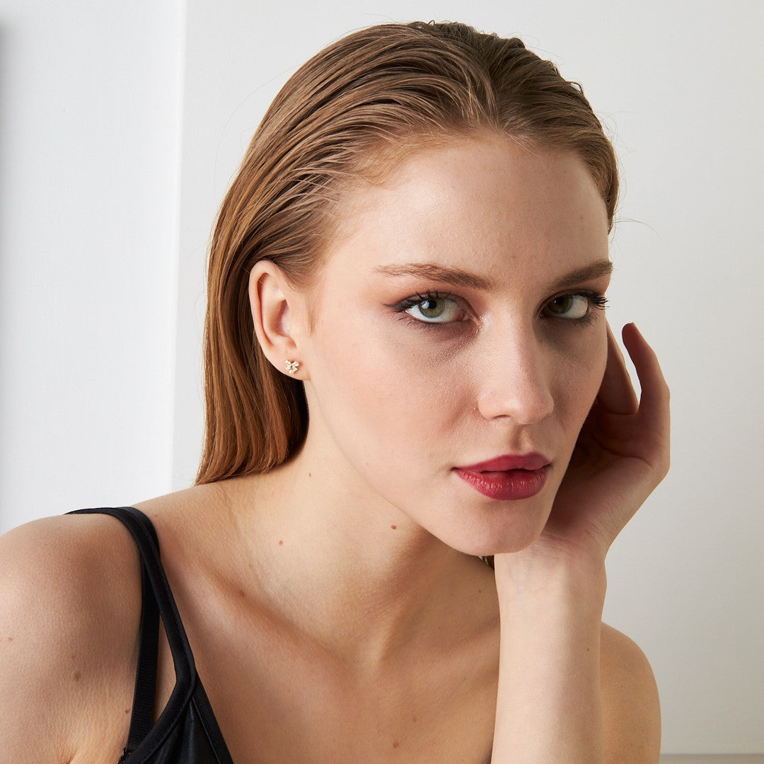 İnci Taşlı Kelebek Piercing - 925 GÜMÜŞ