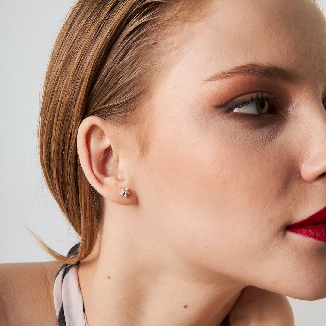 Taşlı yıldız Piercing - 925 GÜMÜŞ