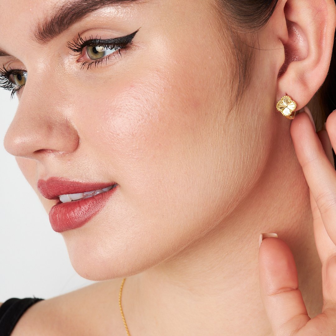 Parlak Yonca Küpe - 925 GÜMÜŞ