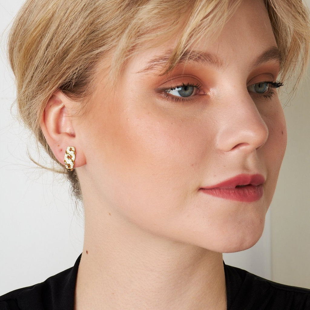 Sarmaşık Model Taşlı Küpe - 925 GÜMÜŞ