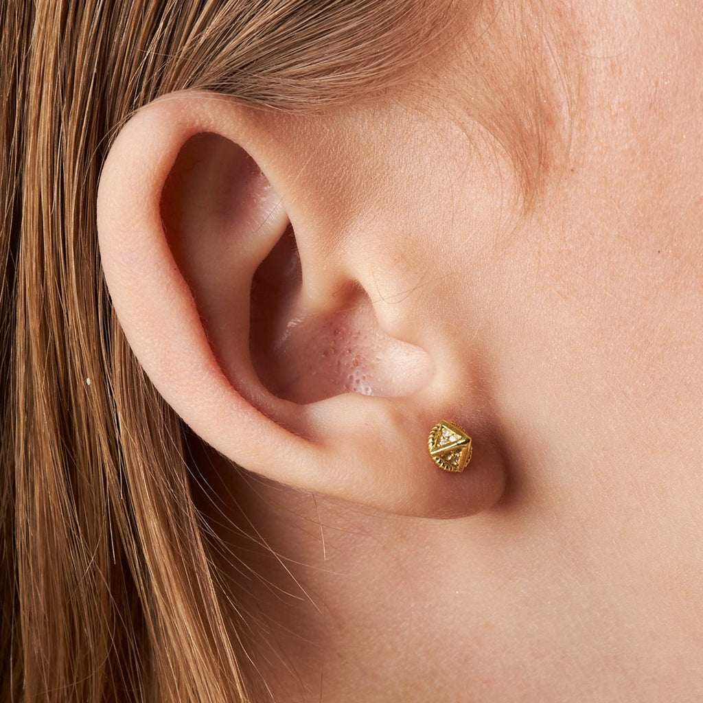 Elmas Şeklindeki Piercing - 925 GÜMÜŞ