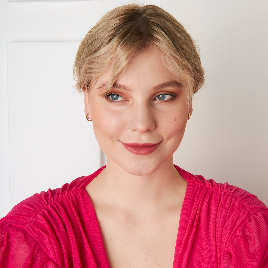 Oval Tasarımlı Küpeler - 925 GÜMÜŞ