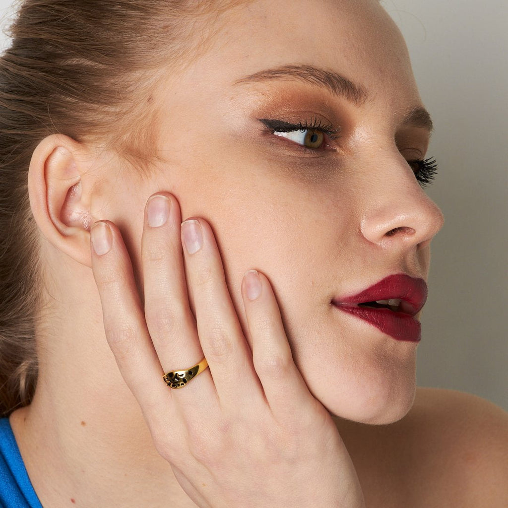 Siyah Desenli Süslü Yüzük - 925 GÜMÜŞ