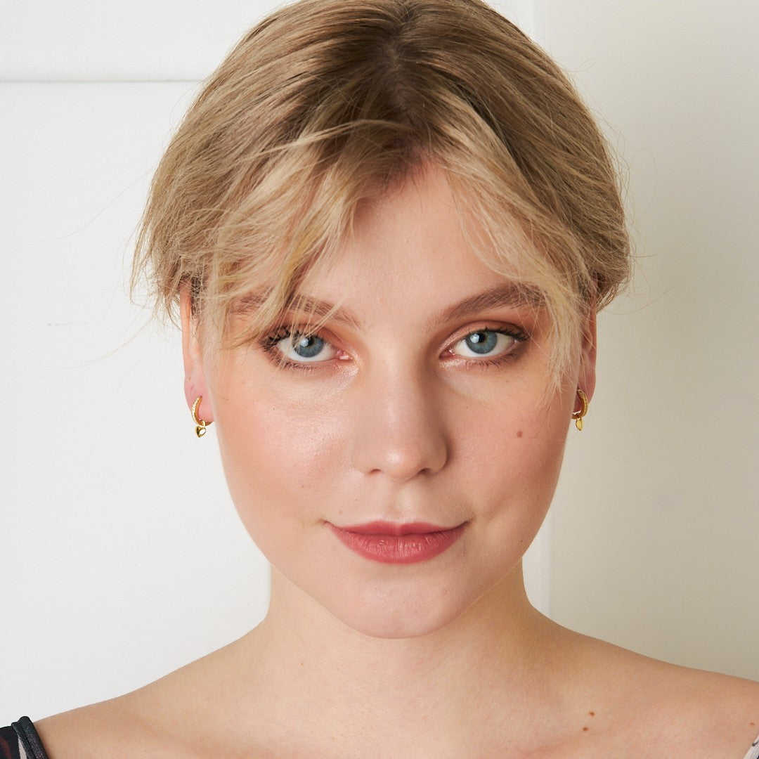 Kalp Sembollü Küpe - 925 GÜMÜŞ