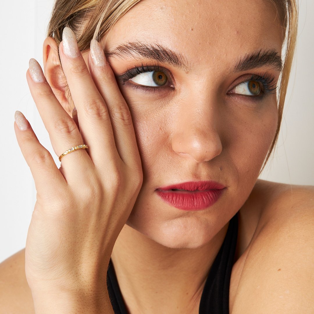 Noktalı Baget Taşlı Yüzük - 925 GÜMÜŞ