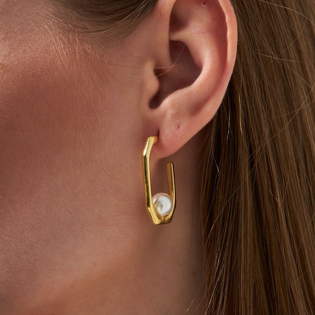 Yarım Yuvarlak İncili Küpe - 925 GÜMÜŞ