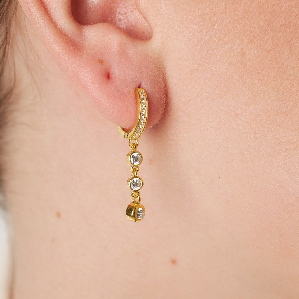 Sallantılı Üç Taşlı Küpe - 925 GÜMÜŞ