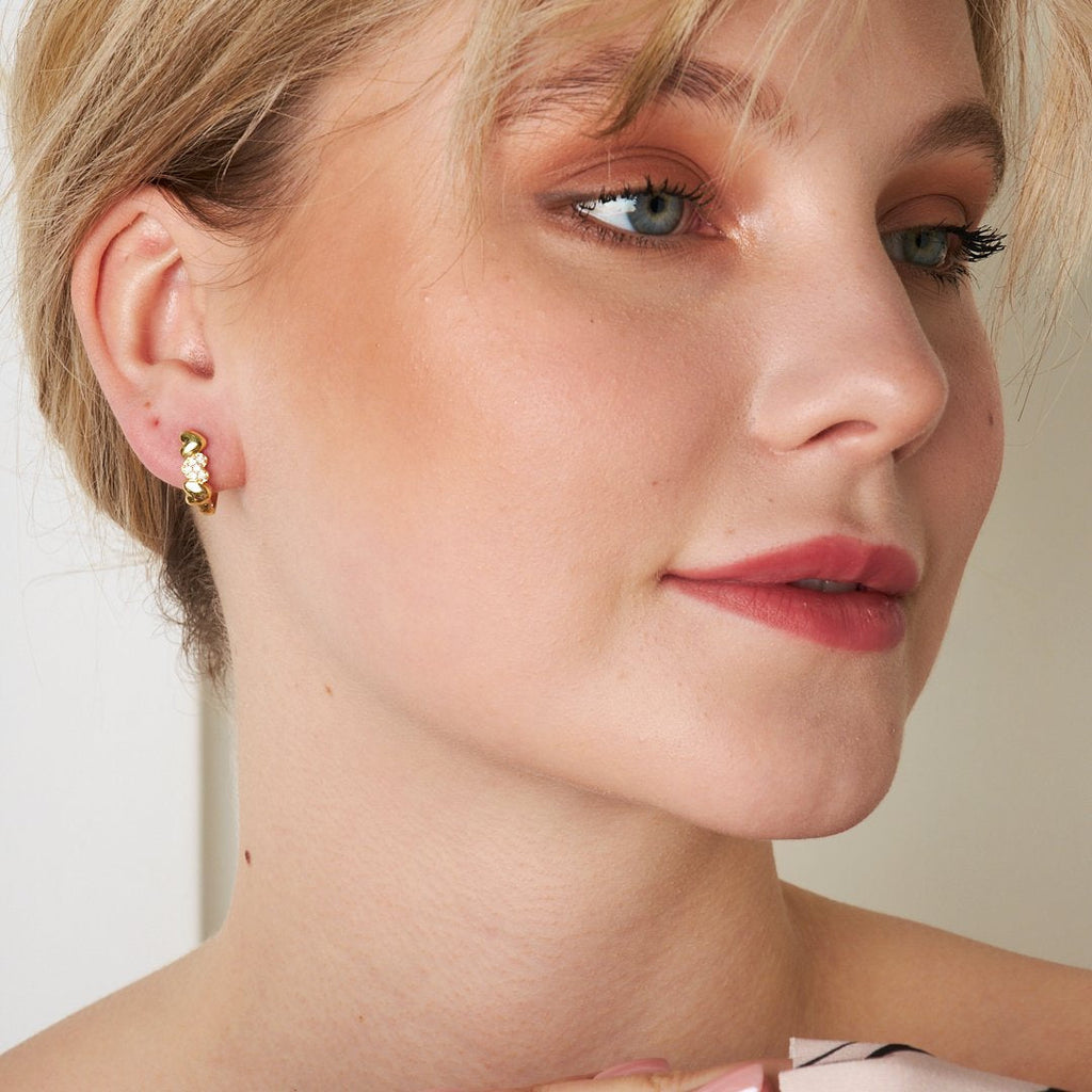 Üçlü Kalp Sıralı Küpe - 925 GÜMÜŞ