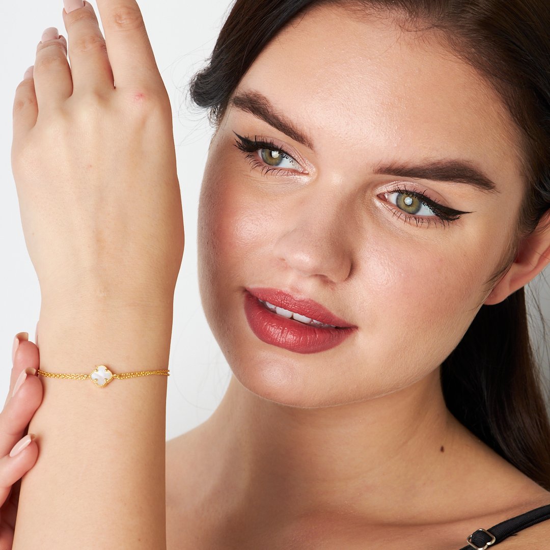 Beyaz Taşlı Yonca Yaprağı Bileklik - 925 GÜMÜŞ