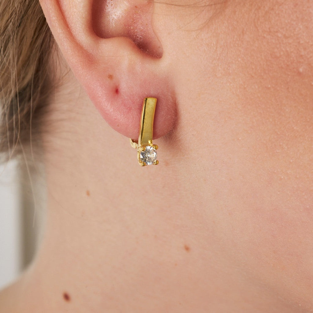 Taşlı Günlük Küpe - 925 GÜMÜŞ