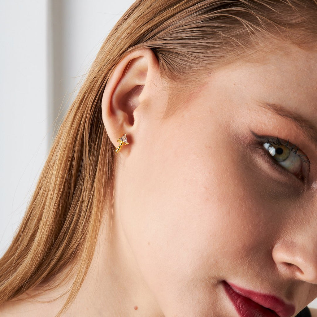 Üçgen Taşlı Oval Piercing - 925 GÜMÜŞ