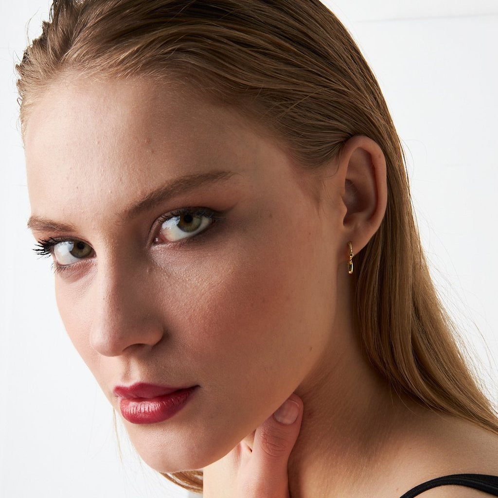 Gözyaşı Taşlı Yuvarlak Piercing - 925 GÜMÜŞ