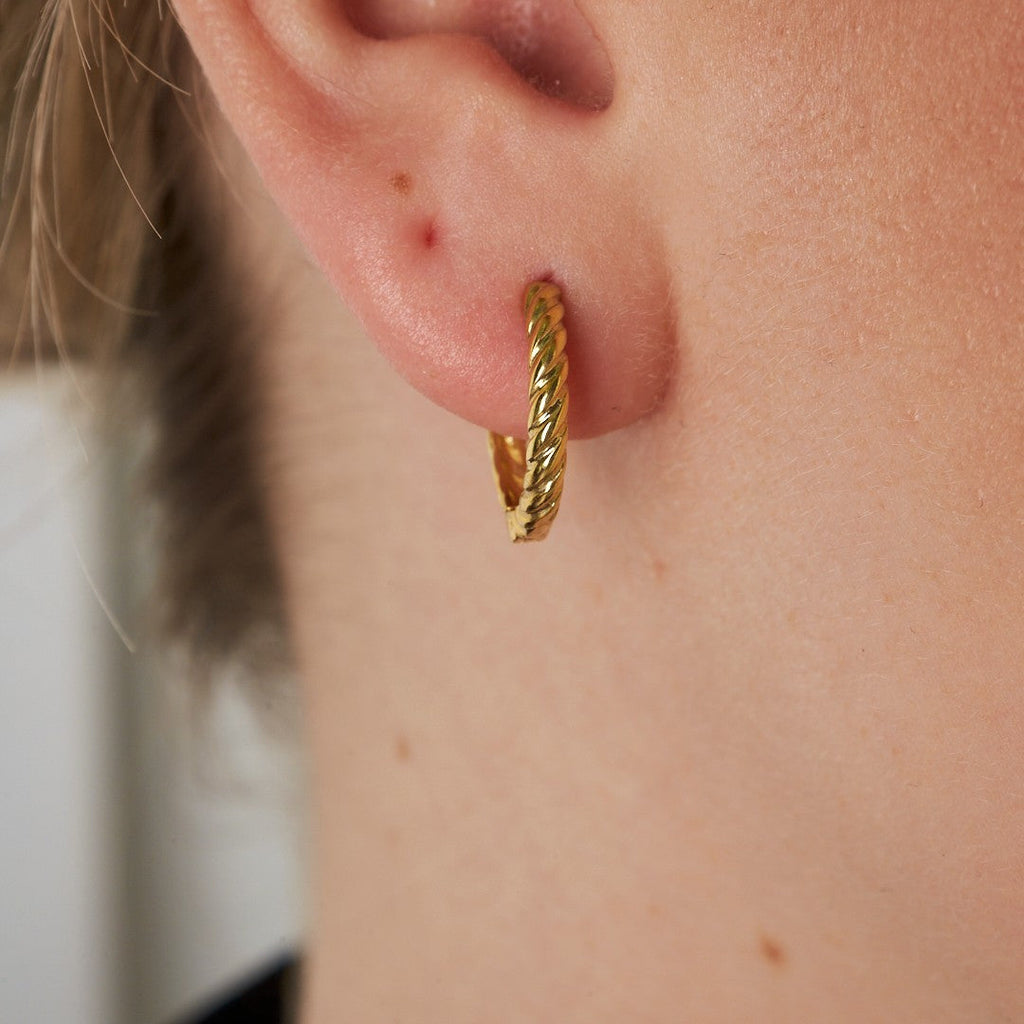 Kıvırcık Küpeler - 925 GÜMÜŞ