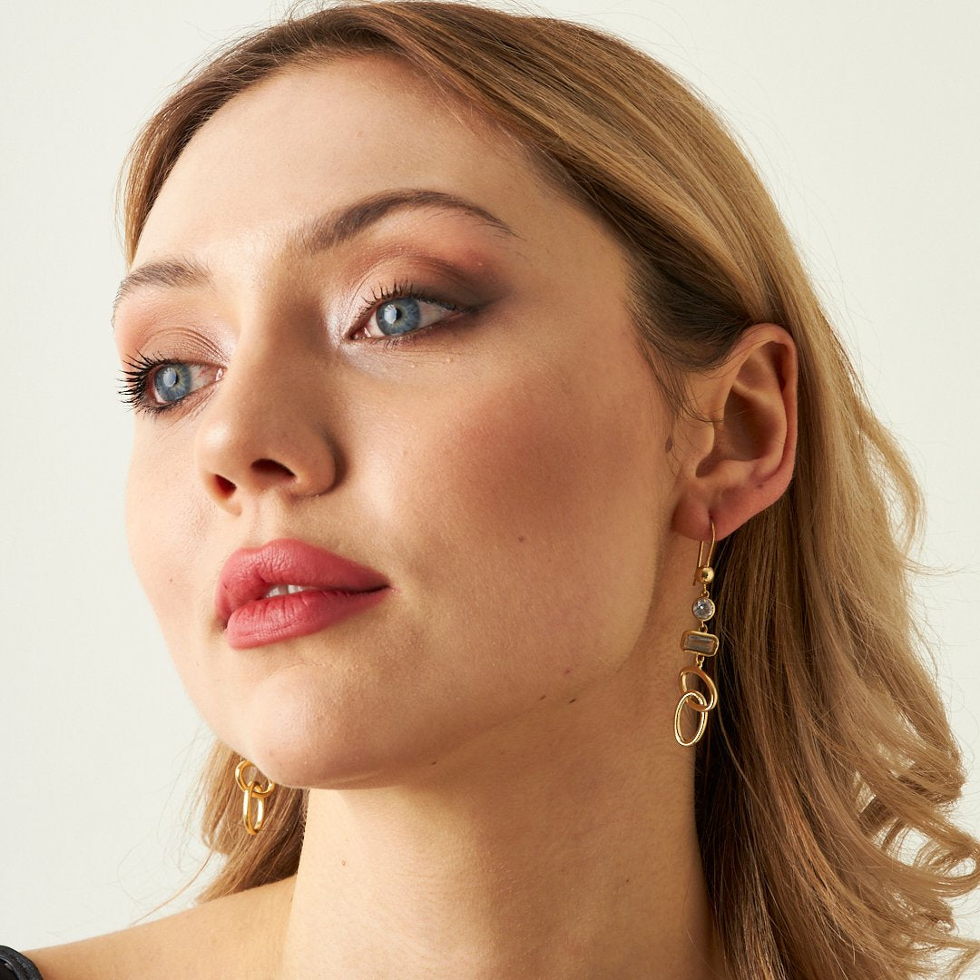 Uzay Yolu Taşlı Sallantılı Küpe - 925 GÜMÜŞ